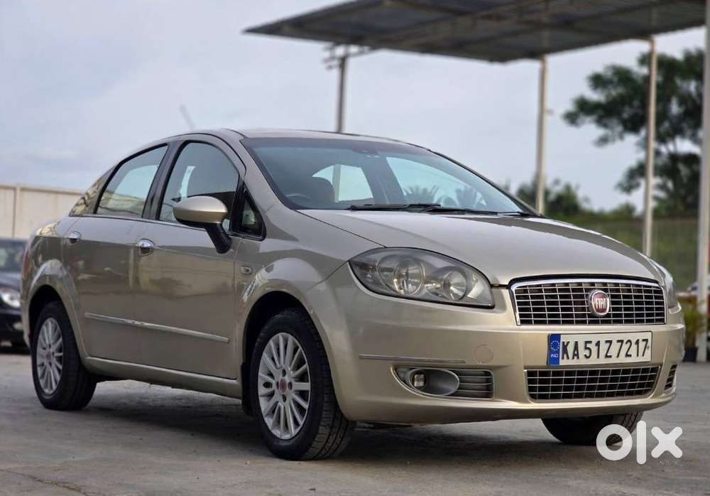 Fiat Linea Emotion Pk 1.4, 2010, Petrol