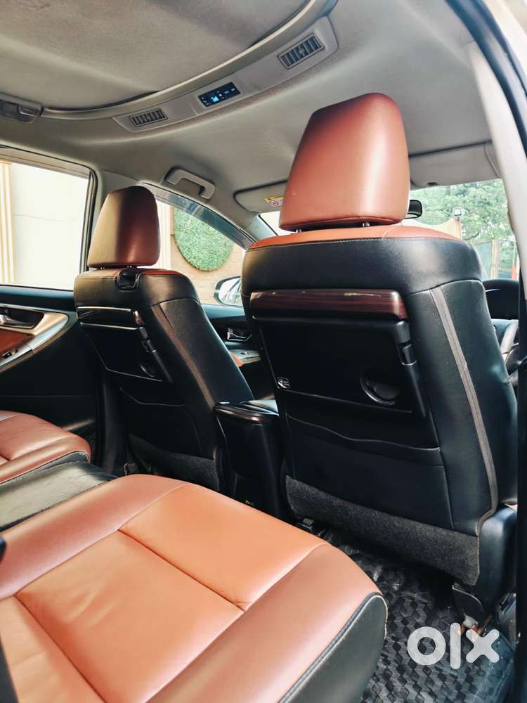 Toyota Innova Crysta 2.8z Automatic, 2018, Diesel