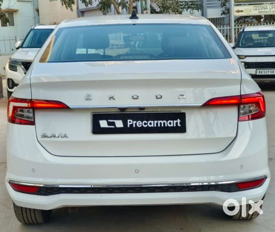 Skoda Slavia 1.0 Tsi Style At, 2023, Petrol
