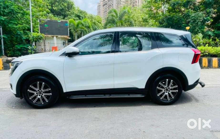 Mahindra Xuv700 Ax7l 6 Str At, 2024, Petrol