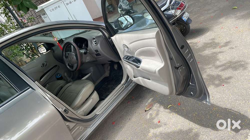 Nissan Sunny Diesel 2012