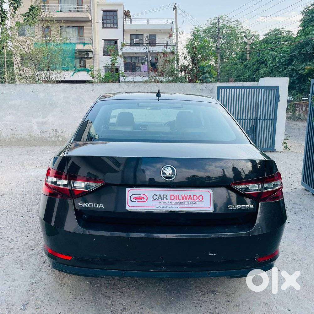 Skoda Superb Style 1.8 Tsi At, 2017, Petrol