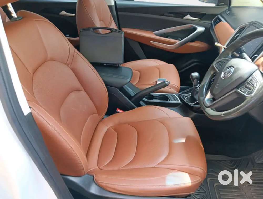 Mg Hector Plus Sharp Hybrid 1.5 Turbo Mt