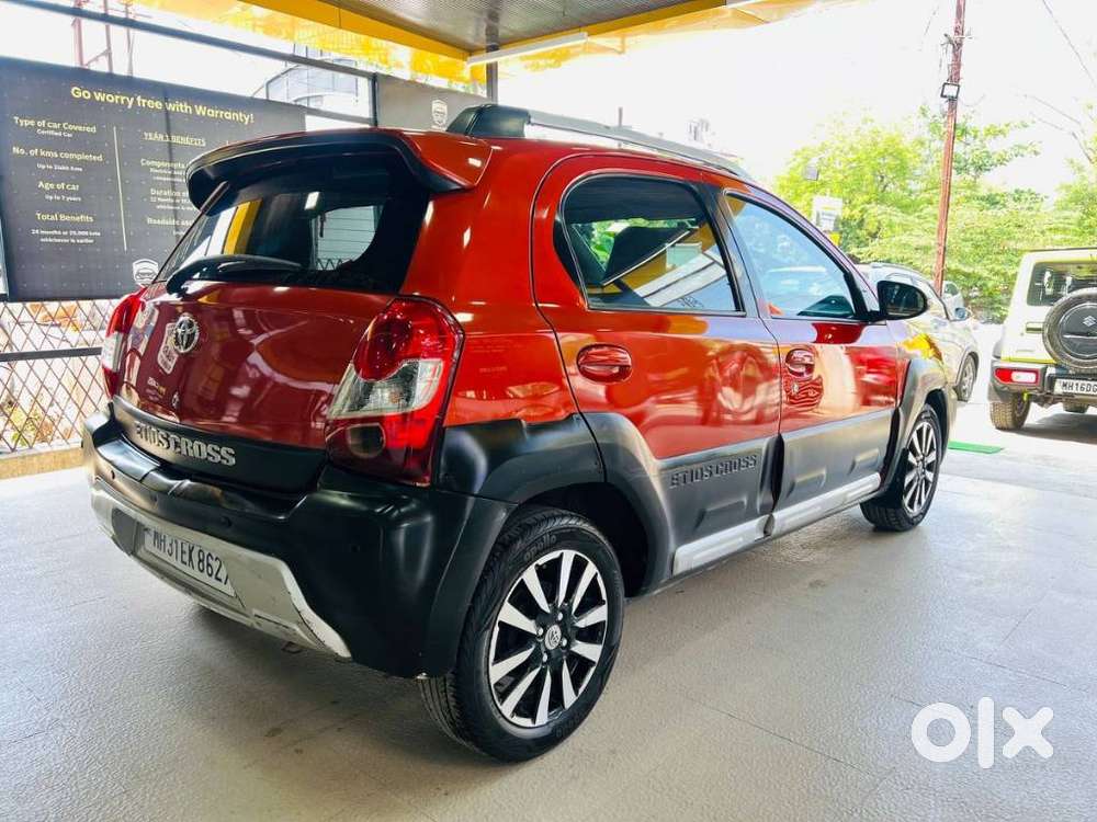 Toyota Etios Cross 1.5l V, 2014, Petrol