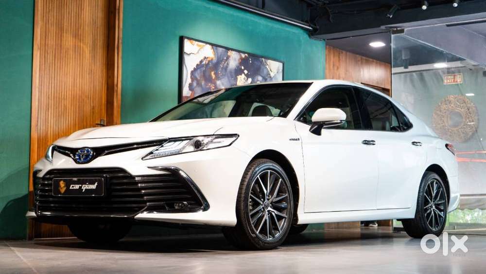 Toyota Camry Hybrid, 2024, Petrol