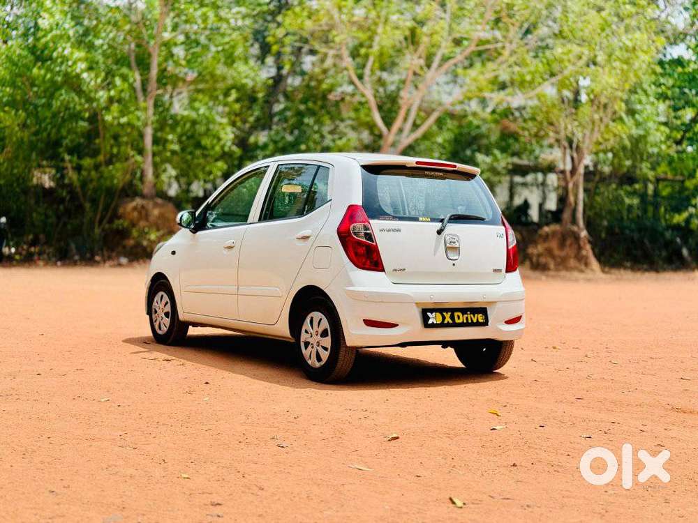 Hyundai I10 Sportz At, 2012, Petrol