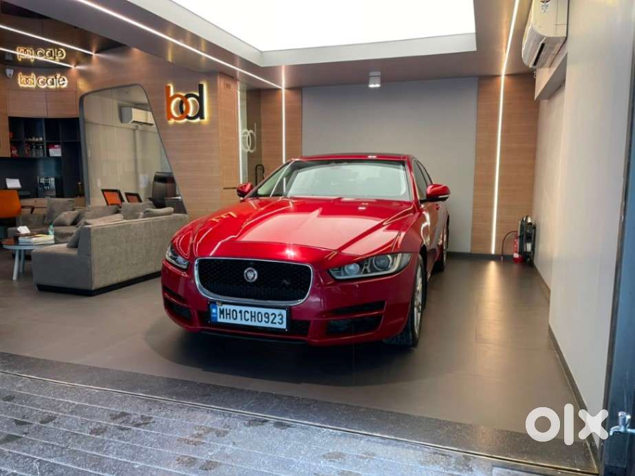 Jaguar Xe Portfolio, 2016, Petrol