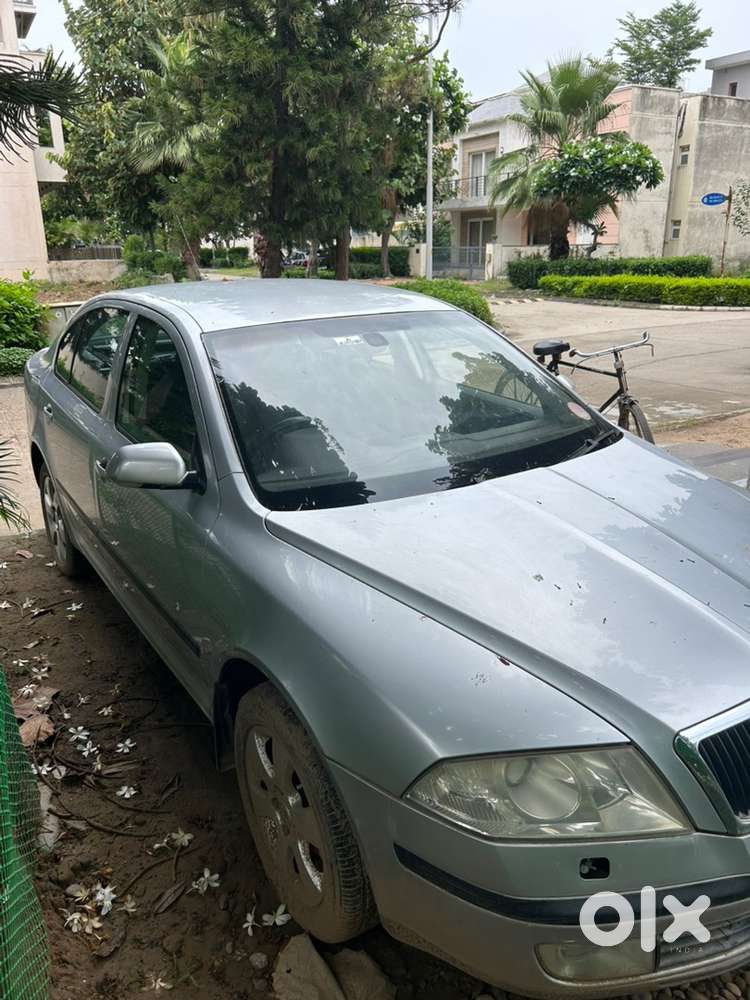Skoda Laura Elegance 2009 (rc Till 2029)  Single Officer Driven Driven