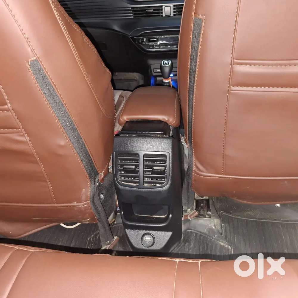 Hyundai New I20 2023 Petrol 19000 Km Driven, With Sunroof