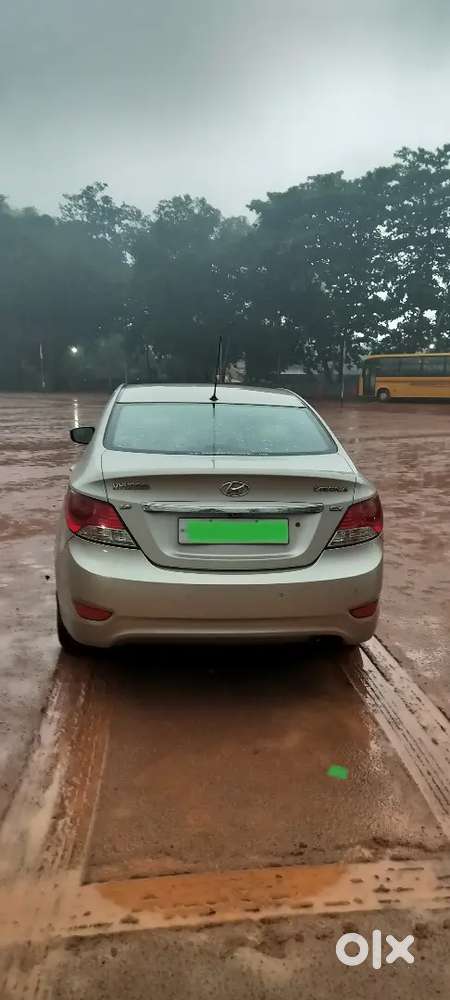 Hyundai Verna 1.6 Sx 2012