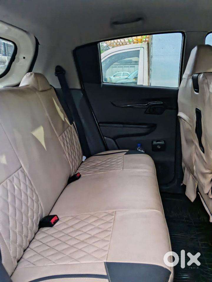 Mahindra Kuv 100 1.2 Trip Cng, 2018, Cng & Hybrids
