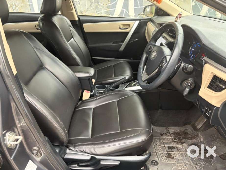 Toyota Corolla Altis G At, 2016, Petrol