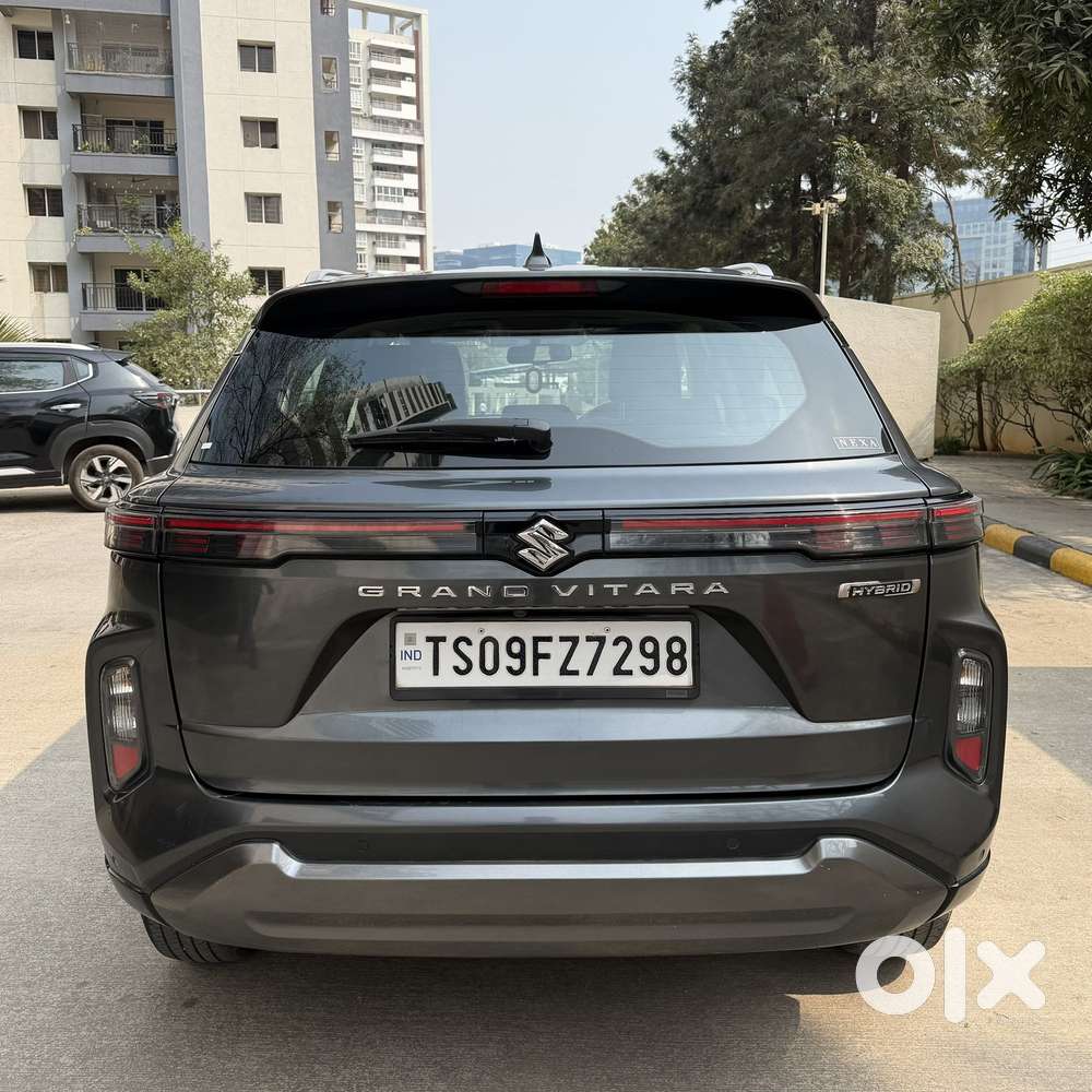 Maruti Suzuki Grand Vitara 1.5 Alpha Plus Intelligent Hybrid Ecvt, 2..