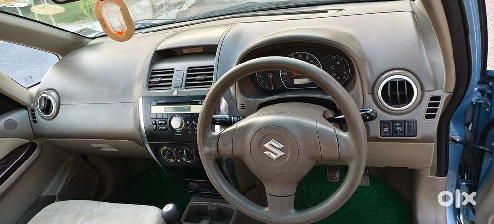 Maruti Suzuki Sx4 Vxi Bsiv, 2012, Petrol