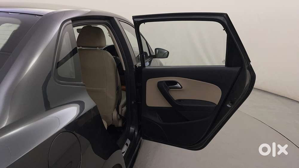 Volkswagen Ameo 1.5 Tdi Highline At 16 Alloy, 2019, Diesel
