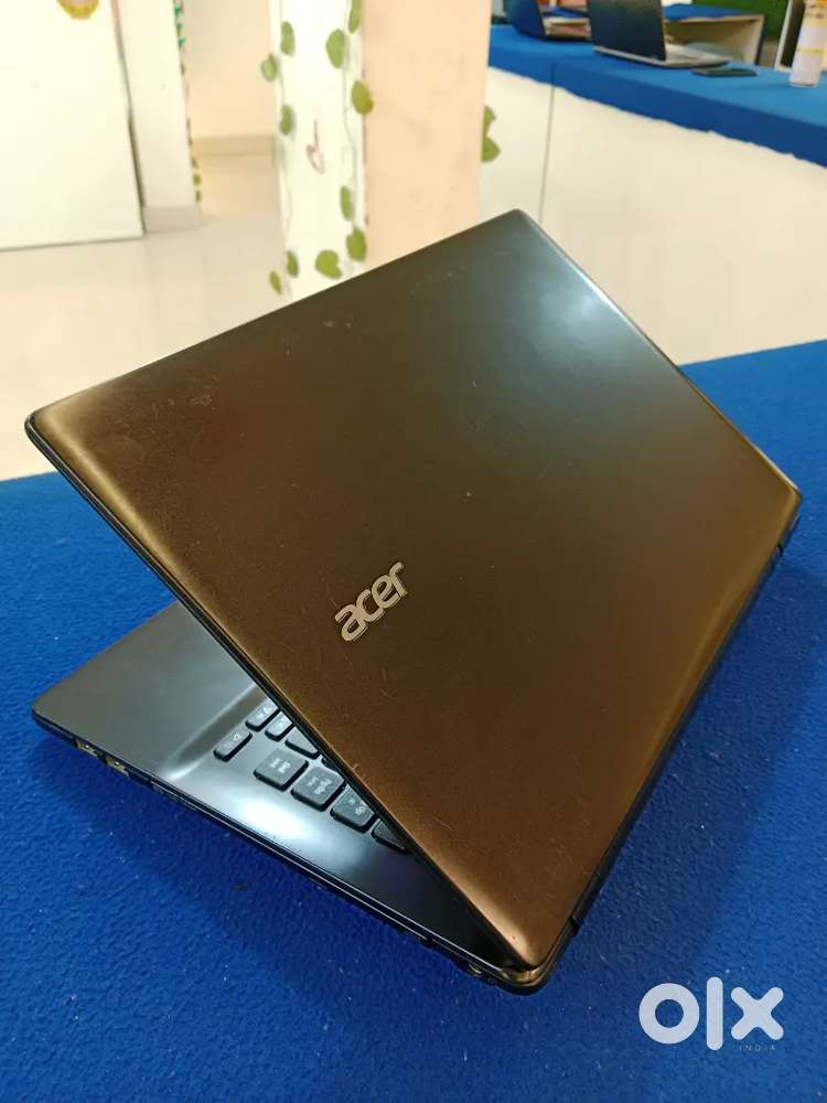 ACER  p246 m