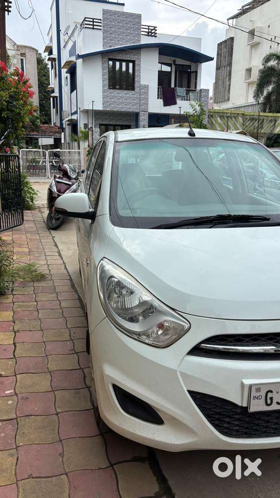 Hyundai I10 Sportz At, 2012, Petrol