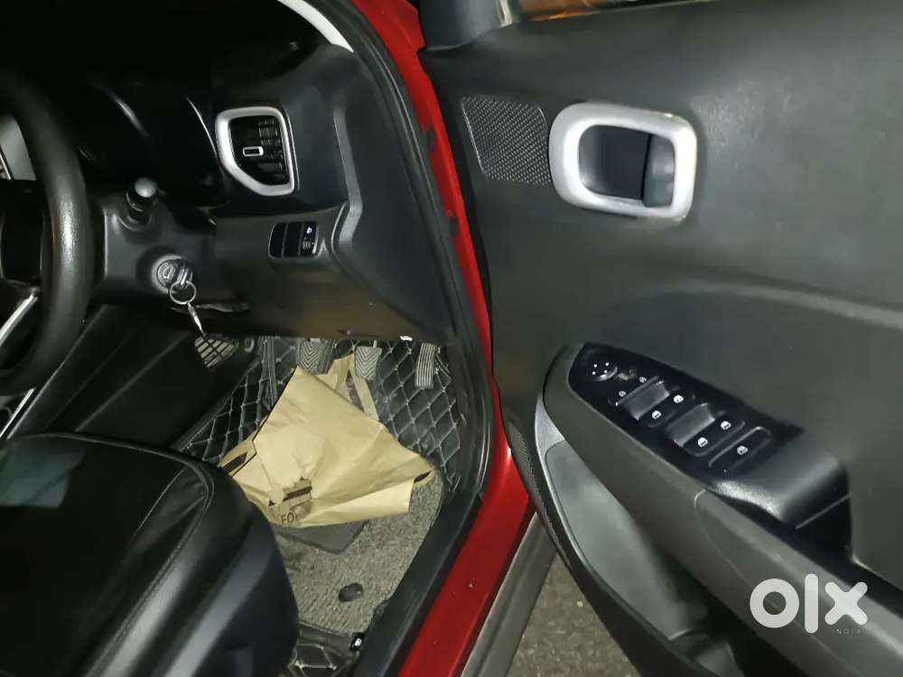 Hyundai Venue Petrol 2020