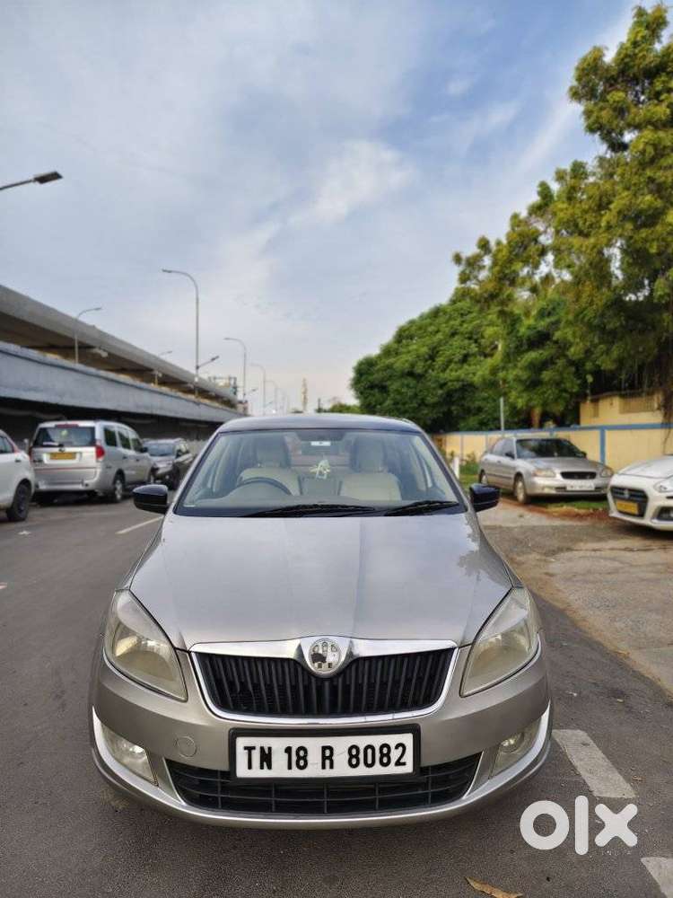 Skoda Rapid Elegance 1.6 Tdi Cr Manual, 2013, Diesel