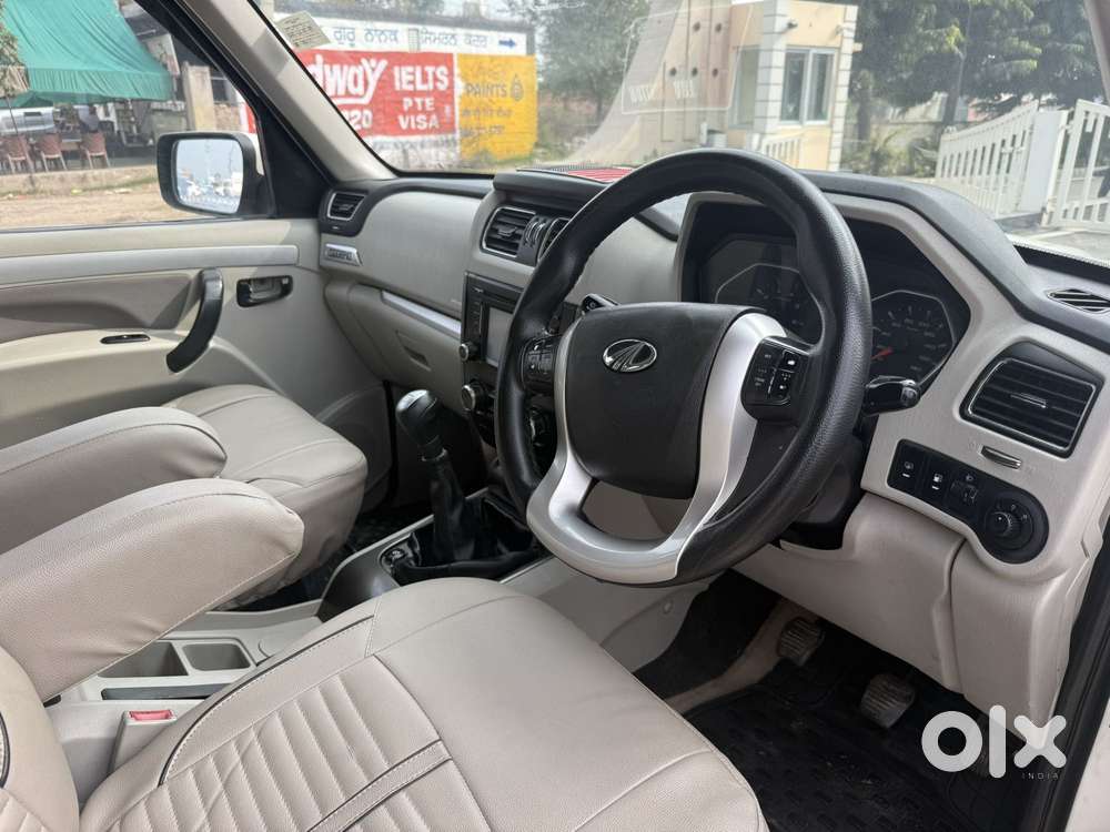 Mahindra Scorpio S10 8 Seater, 2017, Diesel