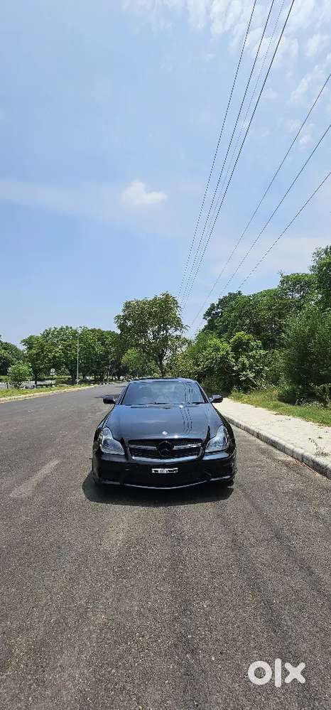 Cls 63 Amg V8 Mercedes Amg Rare (one Of Two Vehicles In Country)