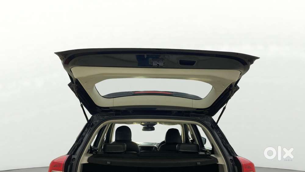 Mahindra Xuv300 W8 Diesel, 2023, Diesel