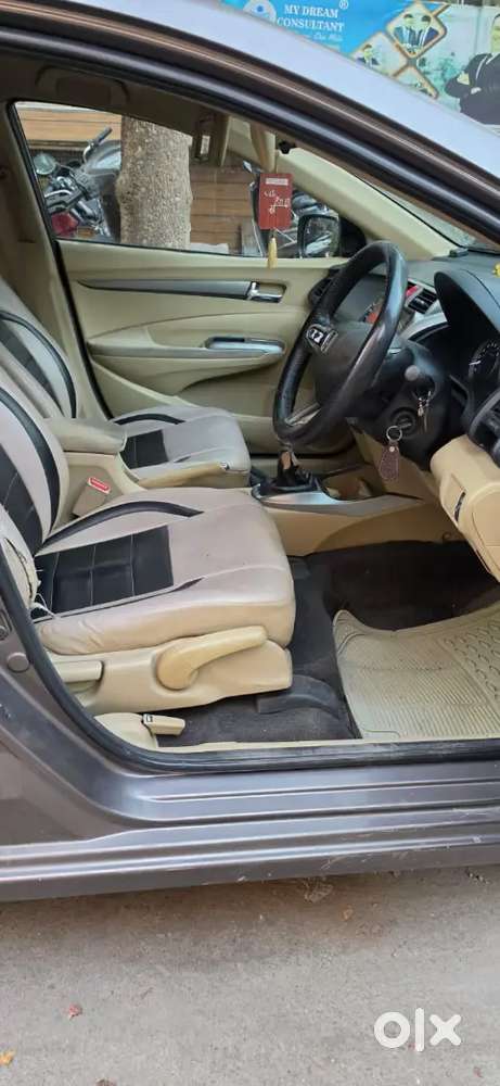 Honda City 2013 Variant Cvt