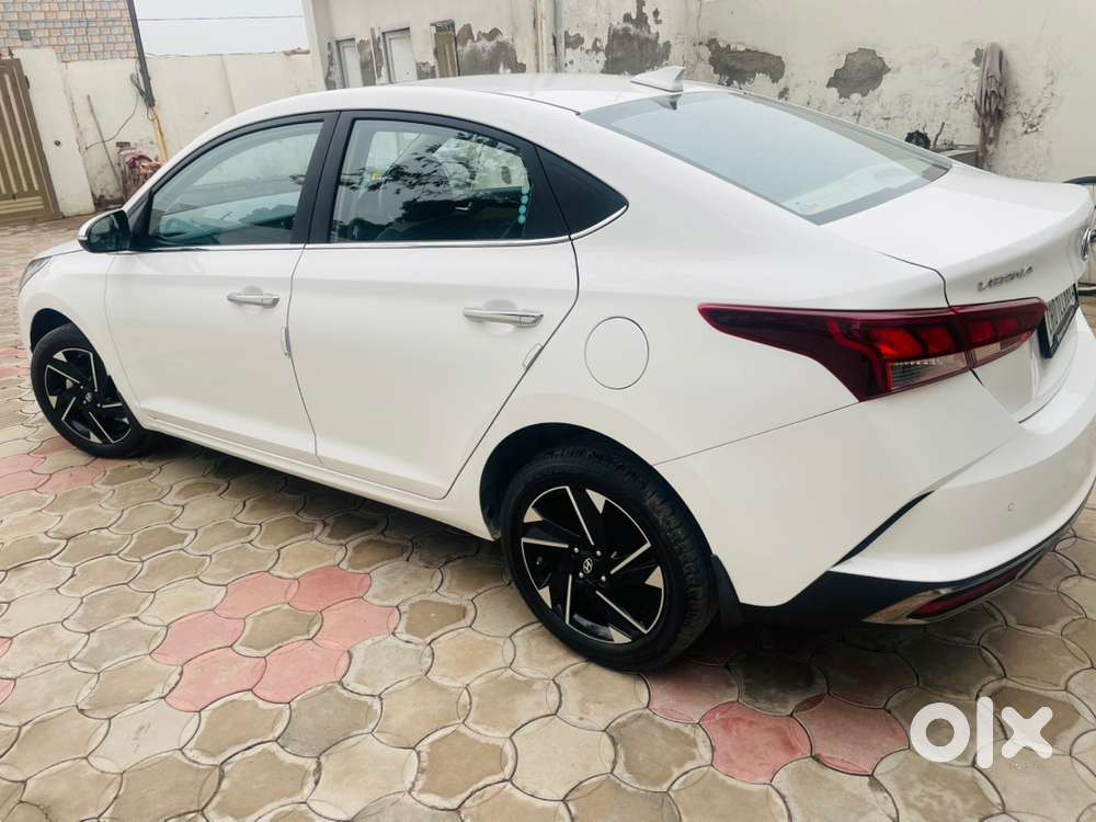Hyundai Verna Petrol 2022