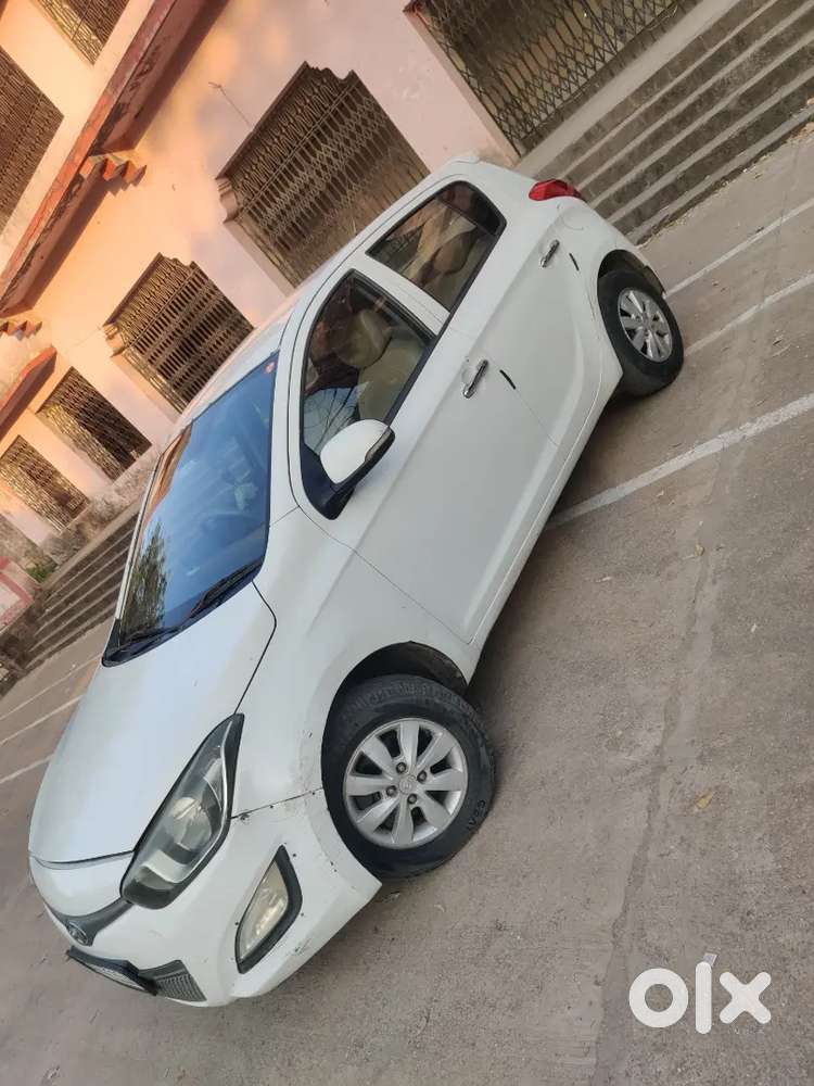 Hyundai I20 2012 Diesel Top Model - Well Maintained Gud Condition