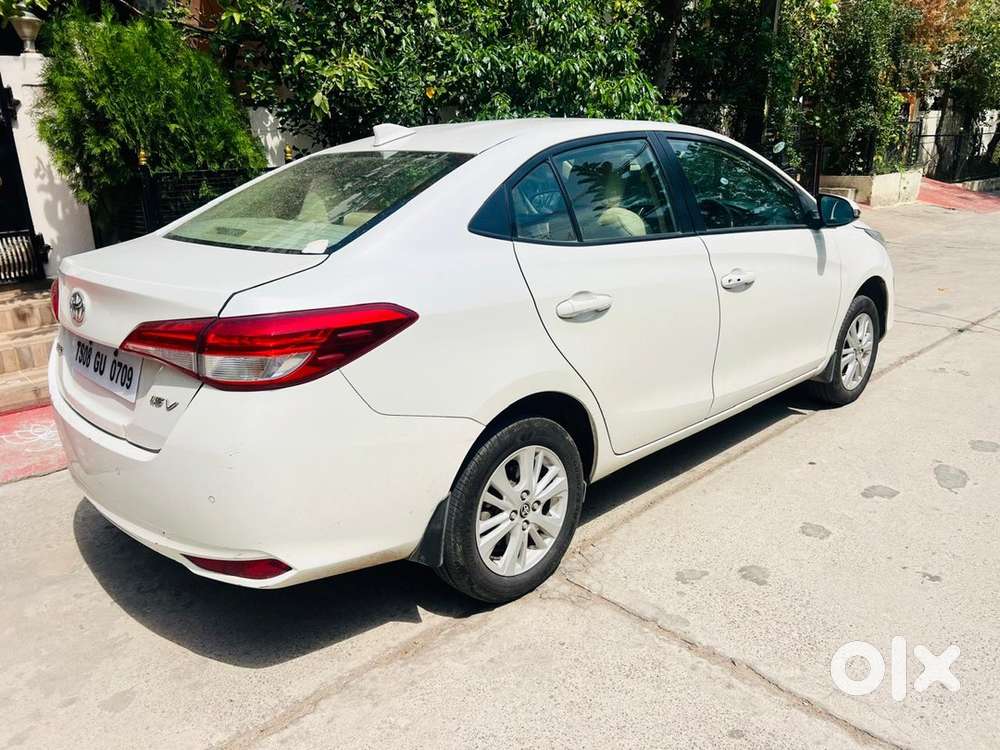 Toyota Yaris V Cvt 2019 Automatic Top End
