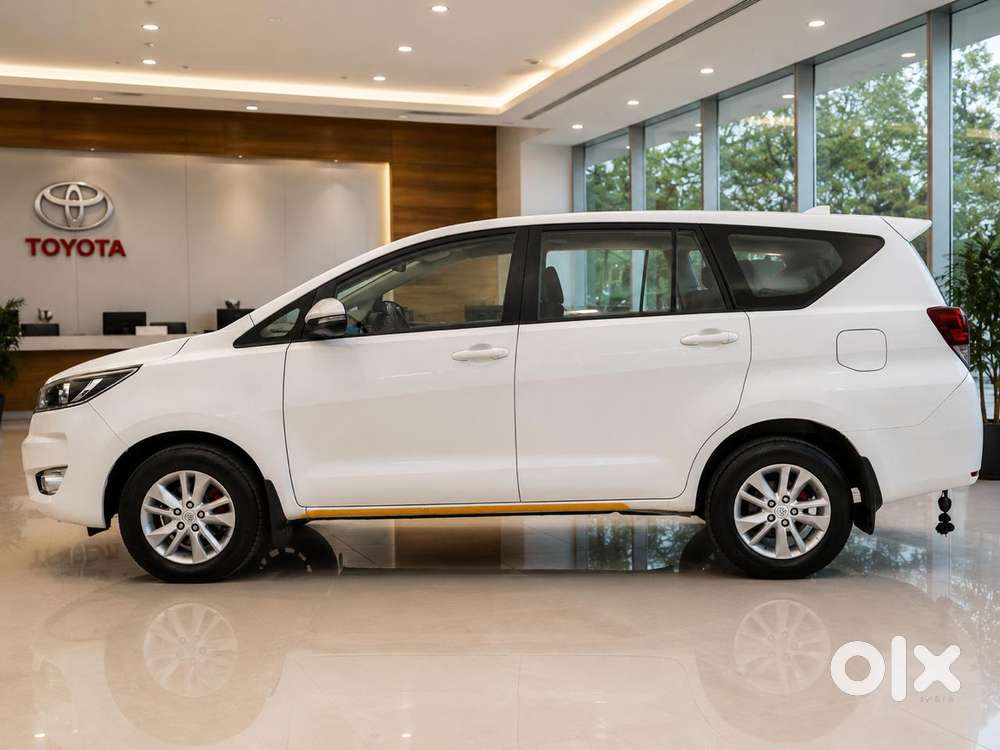 Toyota Innova Crysta [2020-ongoing] 2.4 Gx 7 Str, 2023, Diesel