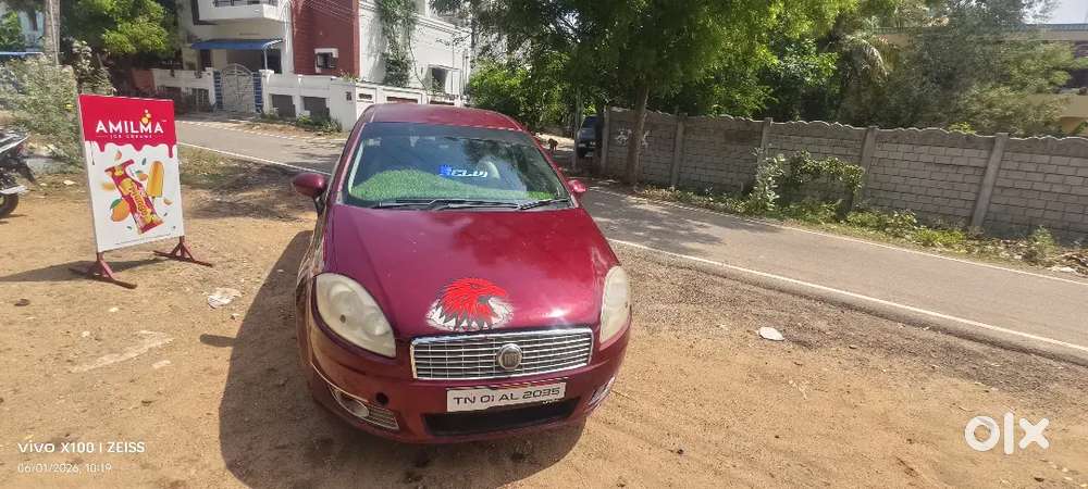 Fiat Linea 2010 Diesel 130000 Km Driven