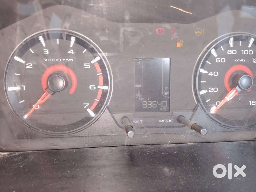 Mahindra Kuv 100 2016-2017 Mfalcon G80 K8, 2017, Petrol