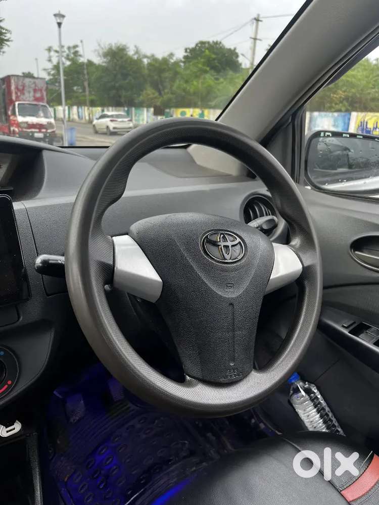 Toyota Etios Liva 2012