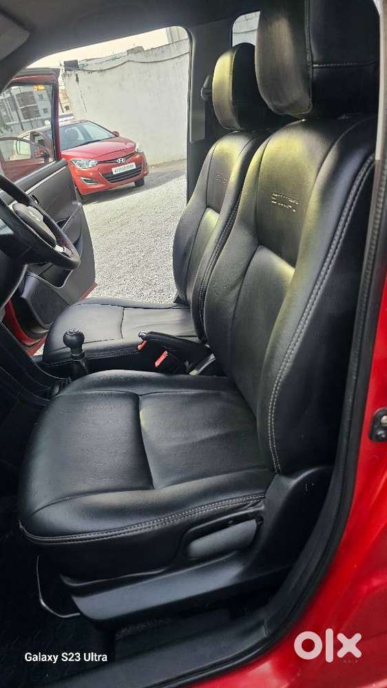 Maruti Suzuki Swift Vxi + Manual, 2013, Petrol