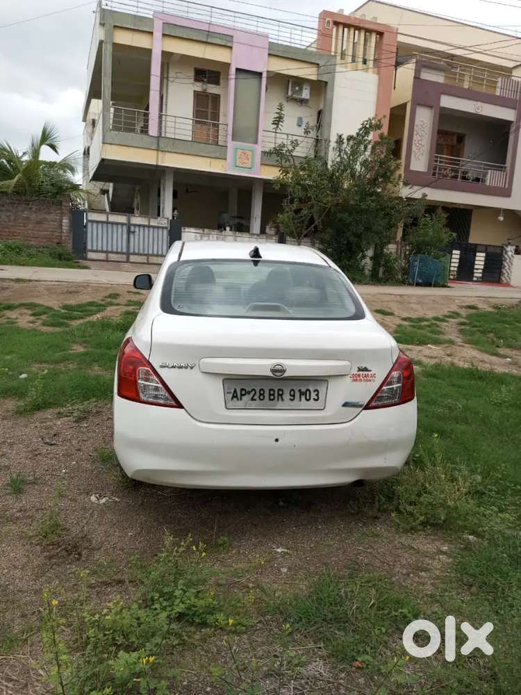 Nissan Sunny Diesel 2012