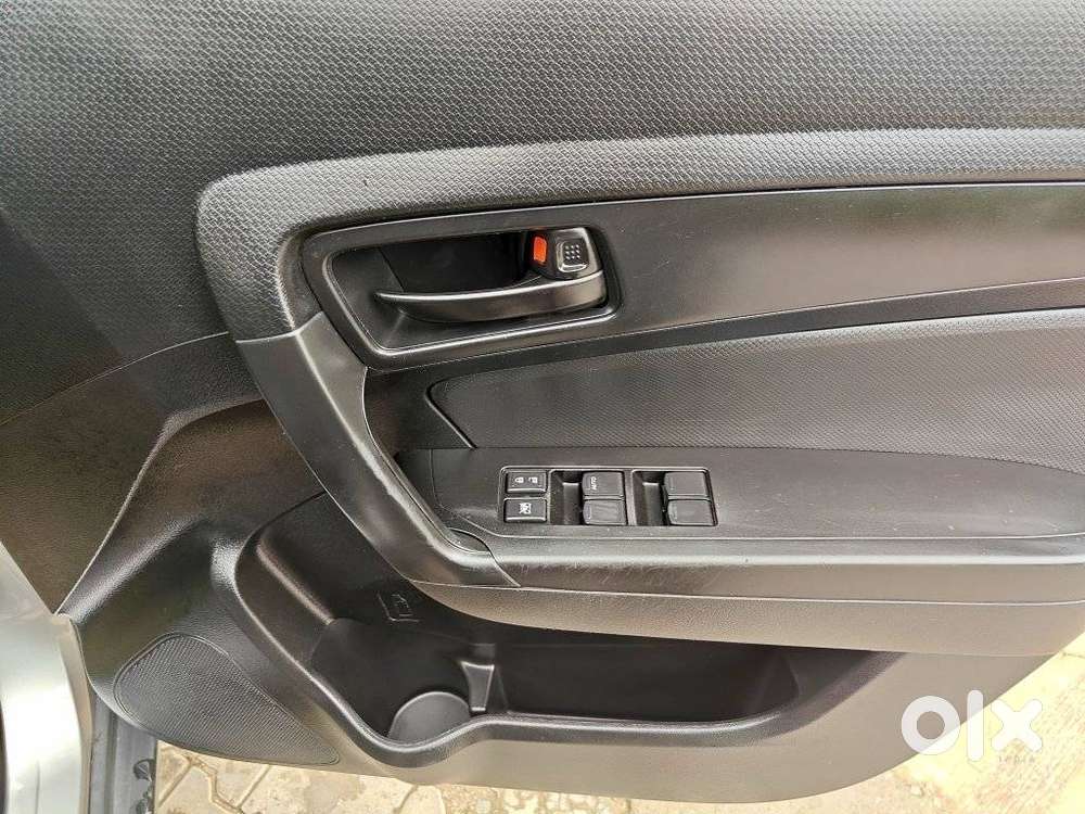 Maruti Suzuki Brezza 1.5 Lxi Smart Hybrid, 2021, Petrol