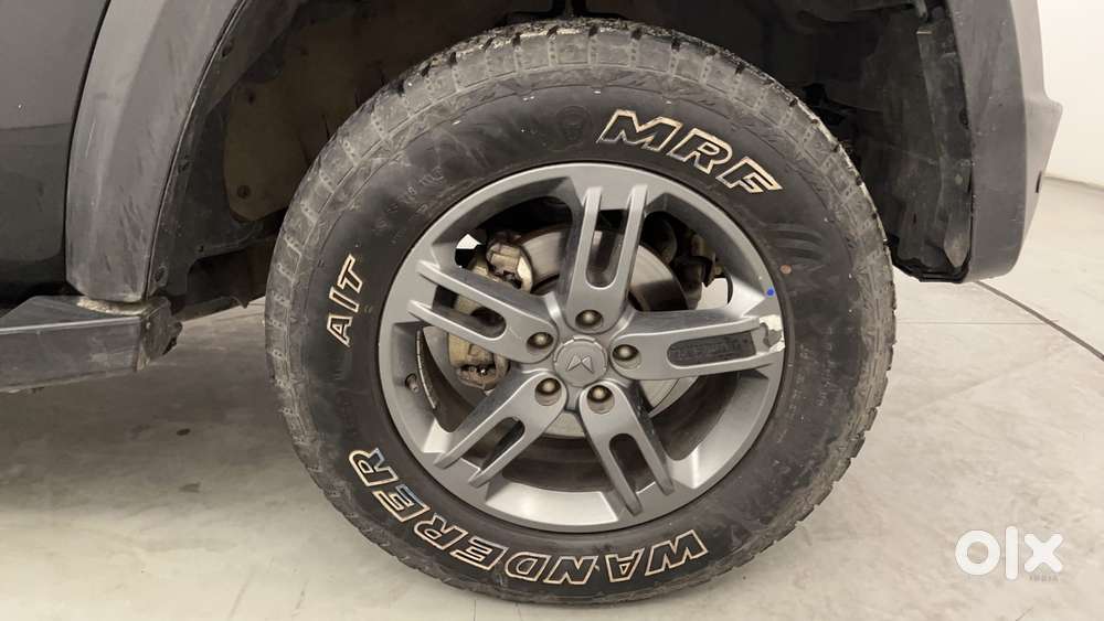 Mahindra Thar 2.0 Lx Hard Top Petrol At 4 Rwd, 2022, Petrol