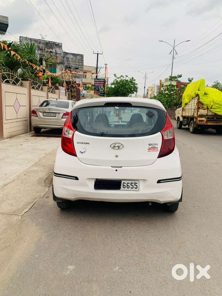 Hyundai Eon Petrol And Lpg Well Maintained Vehicle.