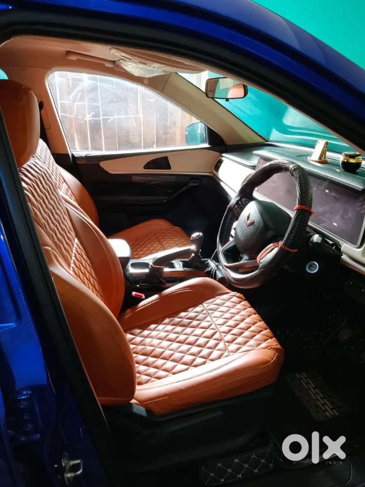 Mahindra Xuv700 Petrol 2022