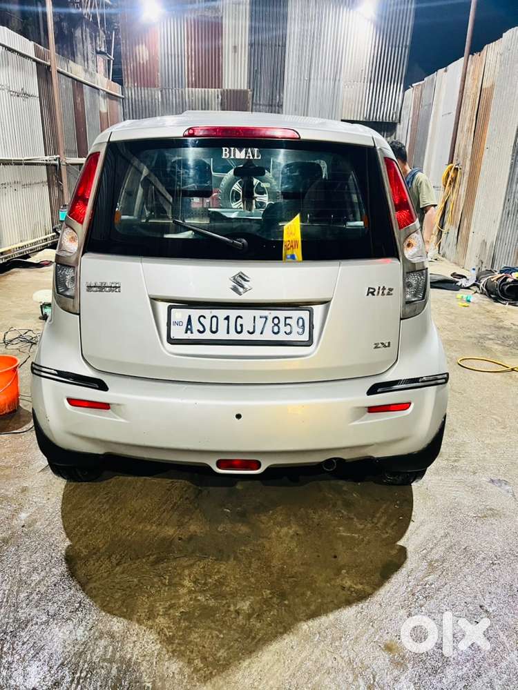 Maruti Suzuki Ritz Petrol 2011
