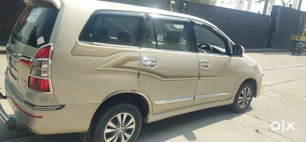 Toyota Innova Diesel 2015