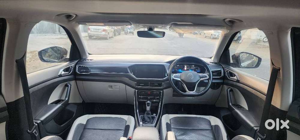 Volkswagen Taigun 1.0 Tsi Topline At, 2023, Petrol