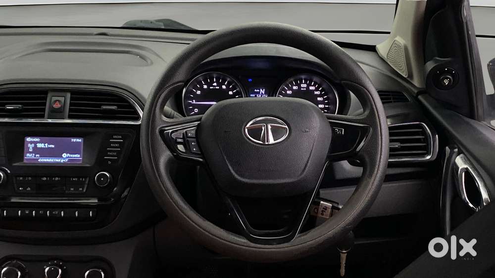 Tata Tigor Xza, 2019, Petrol