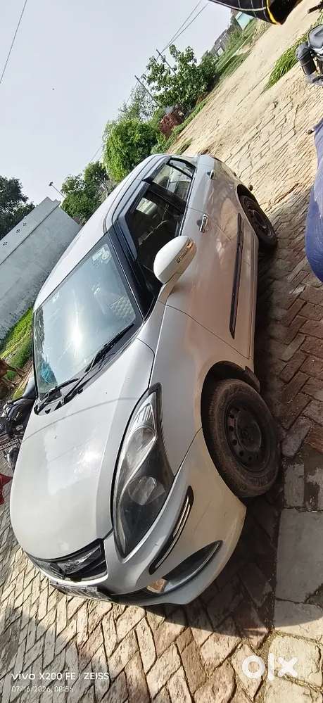 Maruti Suzuki Swift Dzire 2016 Petrol Well Maintained