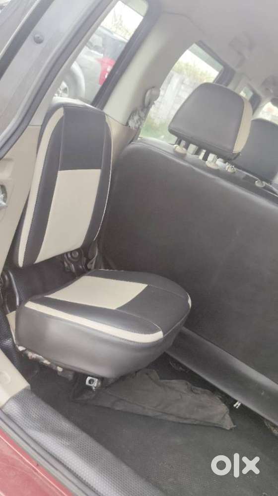 Mahindra Tuv 300 T6 Plus Amt, 2016, Diesel