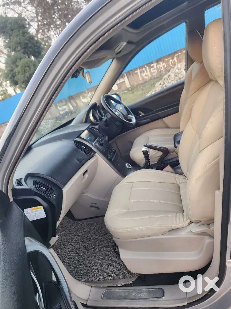 Mahindra Xuv500 2016 Diesel Well Maintained