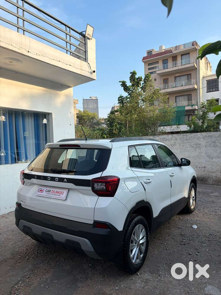 Skoda Kylaq Signature At, 2026, Petrol