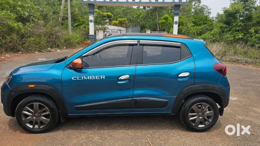 Automatic, Central Locking System,back Camera, New Tyres,ac,mint Car
