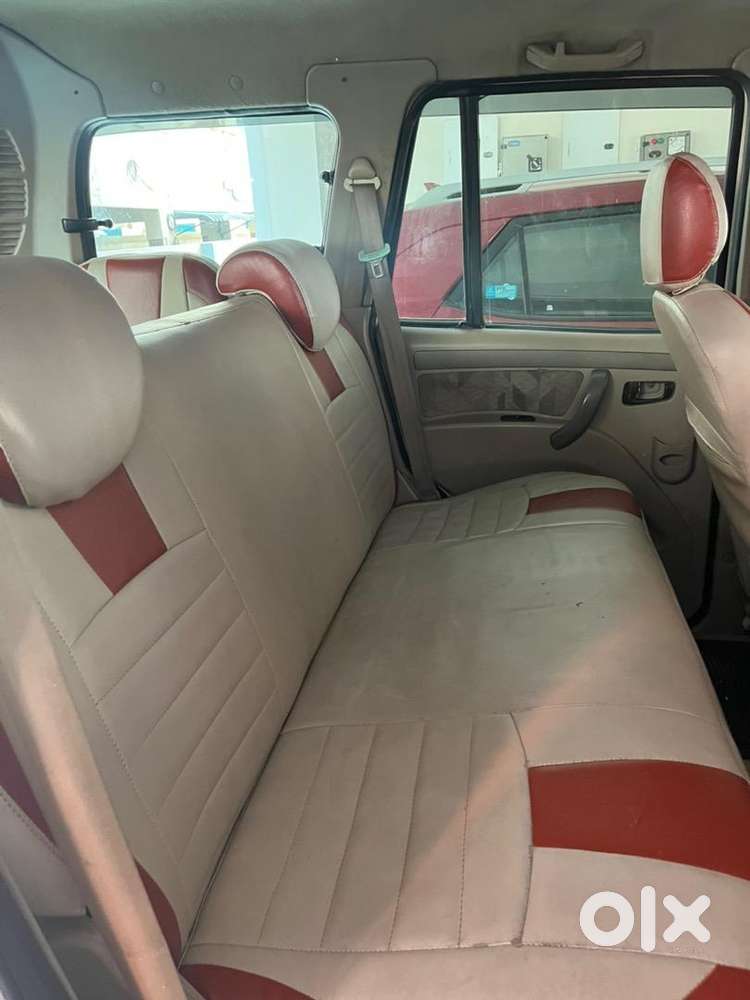 Mahindra Scoripo Sle 2.2 Mhawk 2012 White Diesel Non-accidental